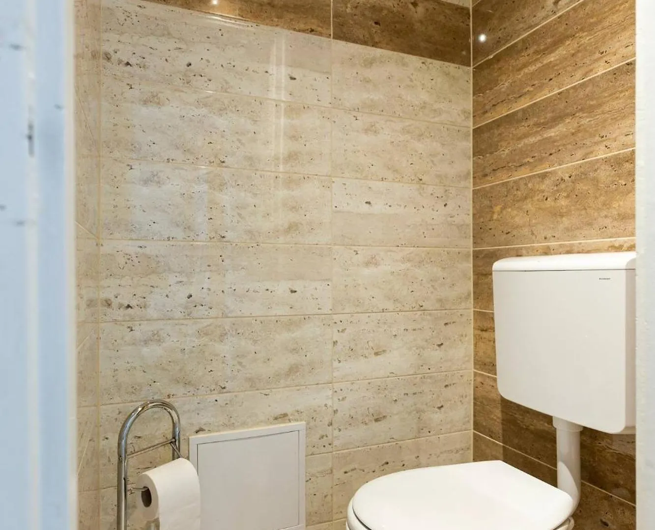Flat White Apartment Budapest 0*,